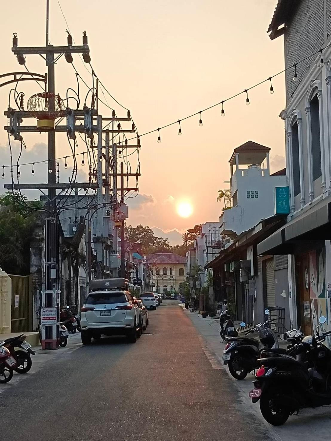 Chino Town Gallery Alley - Sha Plus Phuket Exterior foto